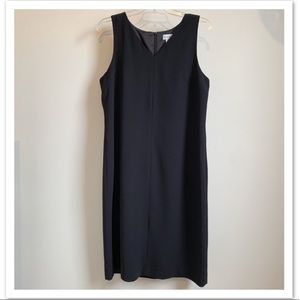HARVÈ BENARD Black Sleeveless V-Neck Shift Dress